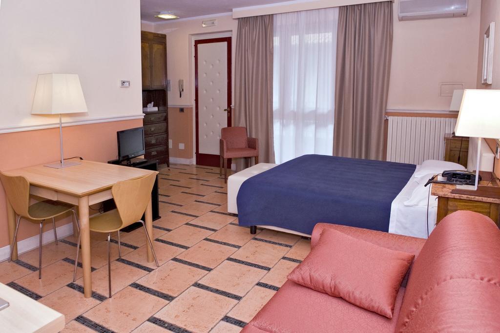 Hotel Ponte Di Rialto Crema Quarto foto